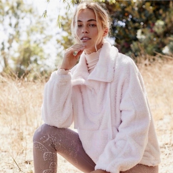 FP Movement by Free People Tops - EUC Free People Movement Fuzzy Pale Pink Sweatshirt Zip Up Workout XS